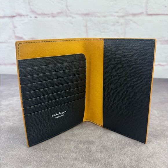 Salvatore Ferragamo Gancio Perforated Navy Leather Passport Holder - Picture 8 of 12